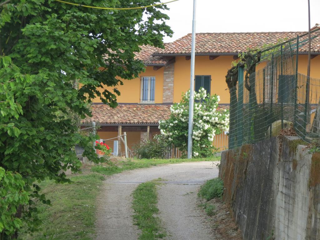 Residenza Albatros Villa Castiglione Falletto Exterior photo