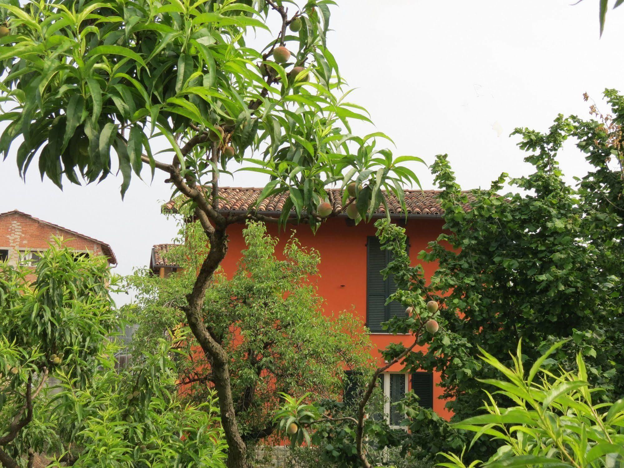 Residenza Albatros Villa Castiglione Falletto Exterior photo