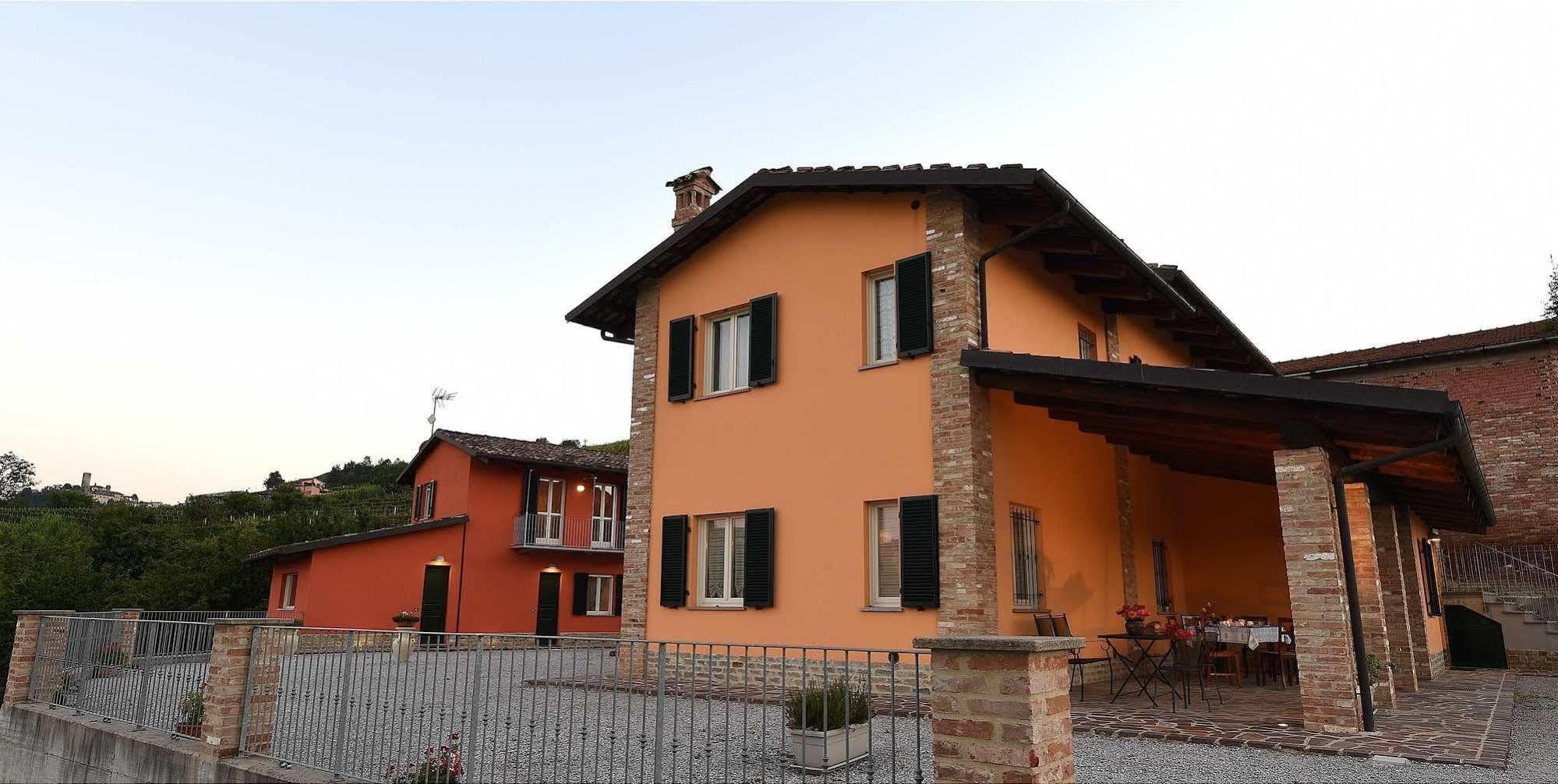 Residenza Albatros Villa Castiglione Falletto Exterior photo